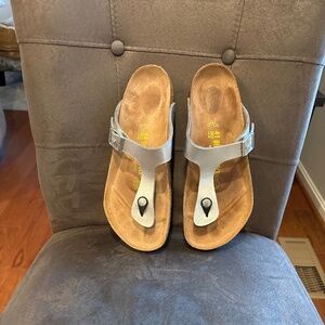 Unisex Birkenstock Gizeh Brushed Silver Thong Sandals 41